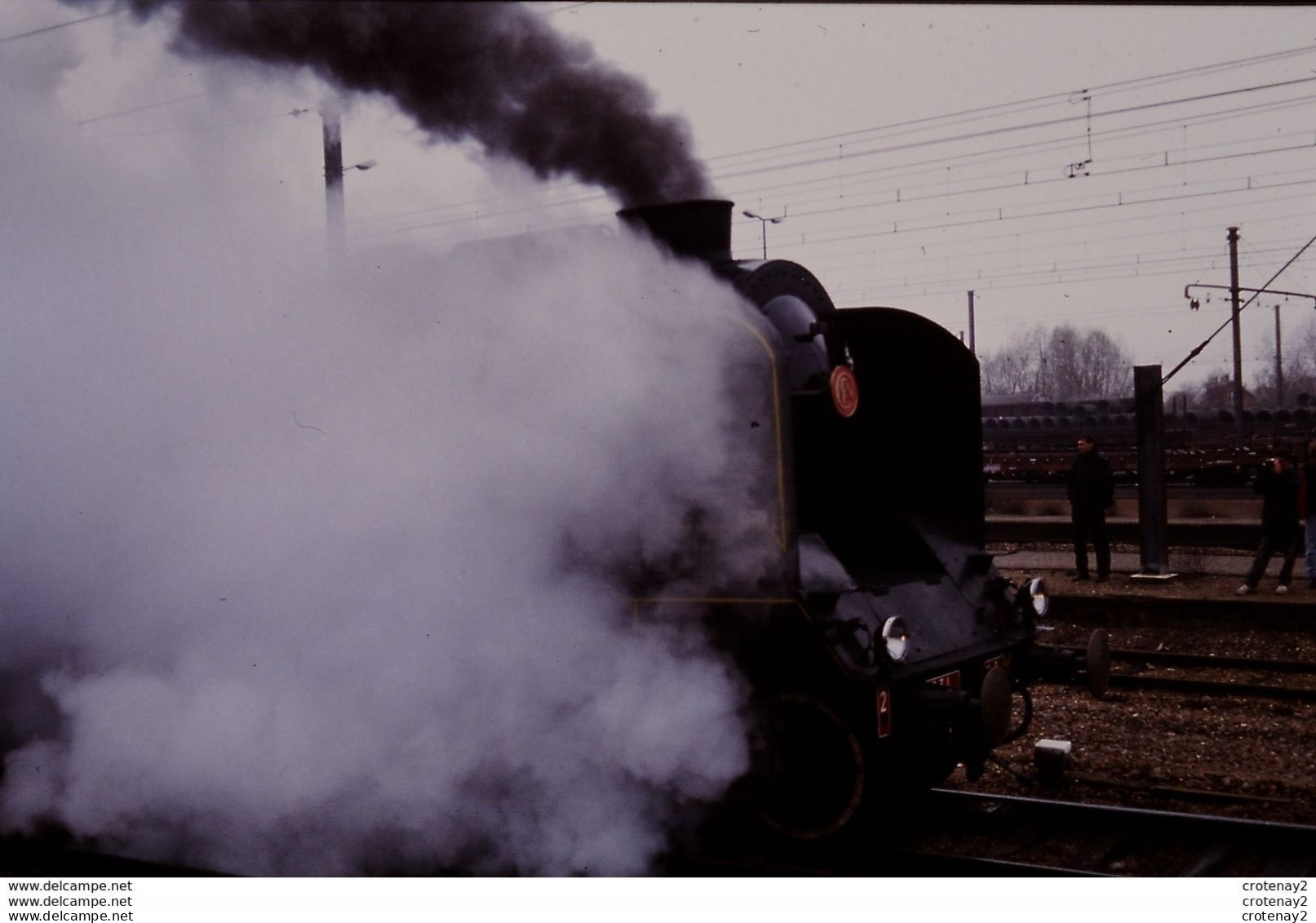 Photo Diapo Slide Diapositive TRAIN Wagon Locomotive à Vapeur SNCF 231 K 8 à MONTEREAU Téléthon Le 05/12/1992 VOIR ZOOM - Diapositive