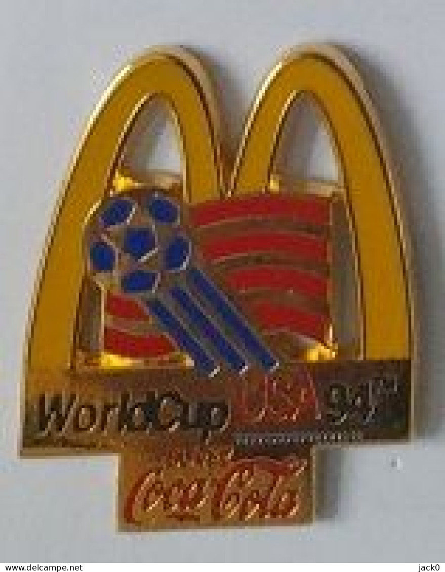 Pin' S  Sport  Foot - Ball  Coupe  Du  Monde, World  Cup  U S A  94  Avec  Sponsor  CANON  Verso  1991  WC' 94 / ISL - Voetbal