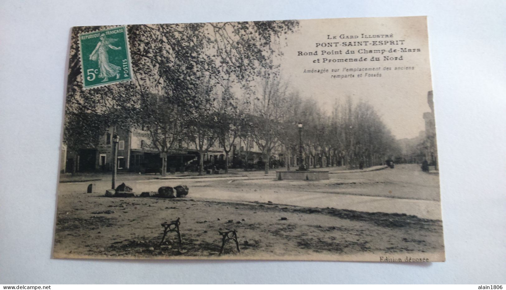 Carte Postale Ancienne ( R8  ) De Pont Saint Esprit , Rond Point Du Champ De Mars - Pont-Saint-Esprit