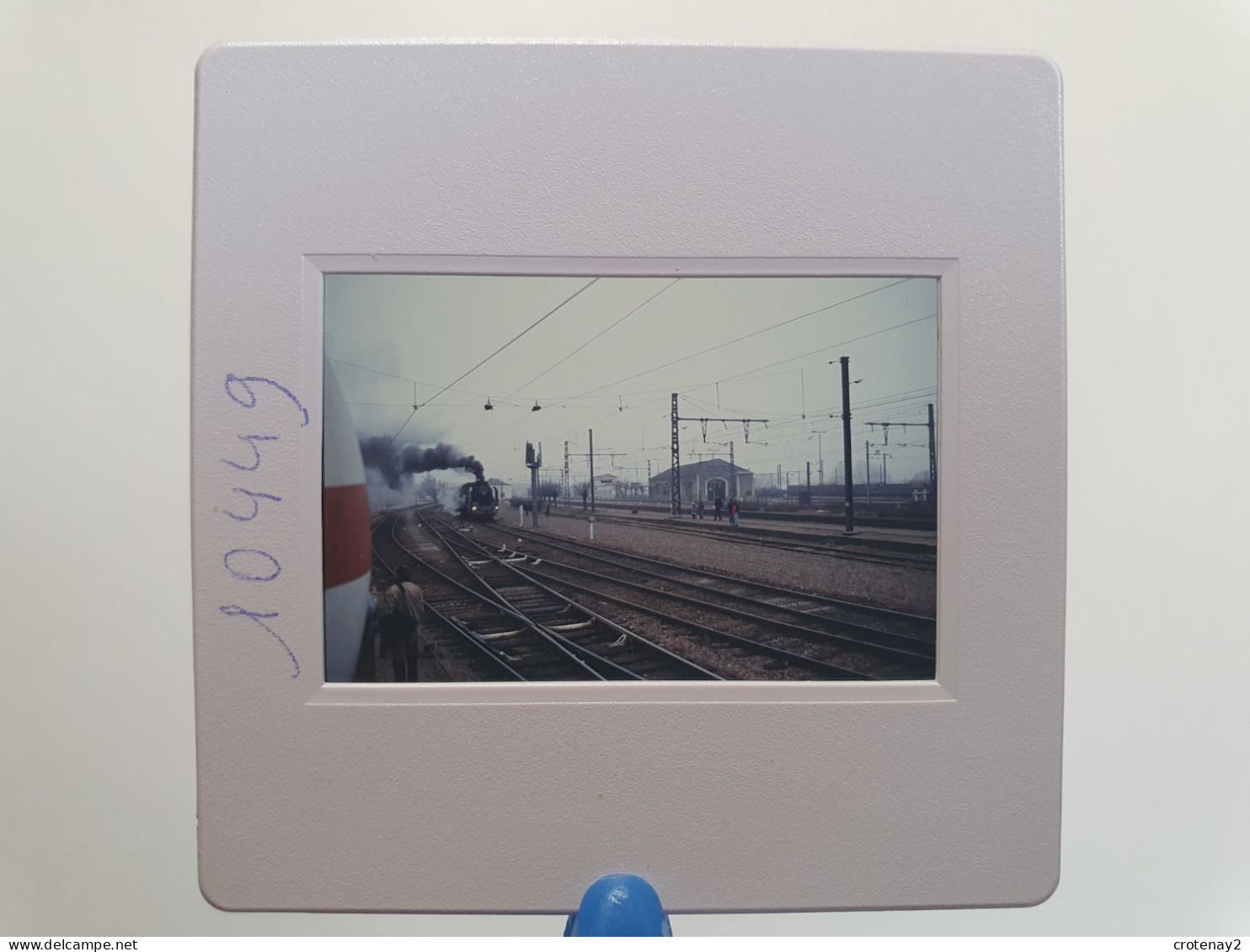 Photo Diapo Slide Diapositive TRAIN Wagon Loco Locomotive à Vapeur SNCF 231 K8 à MONTEREAU TELETHON 05/12/1992 VOIR ZOOM - Diapositives (slides)