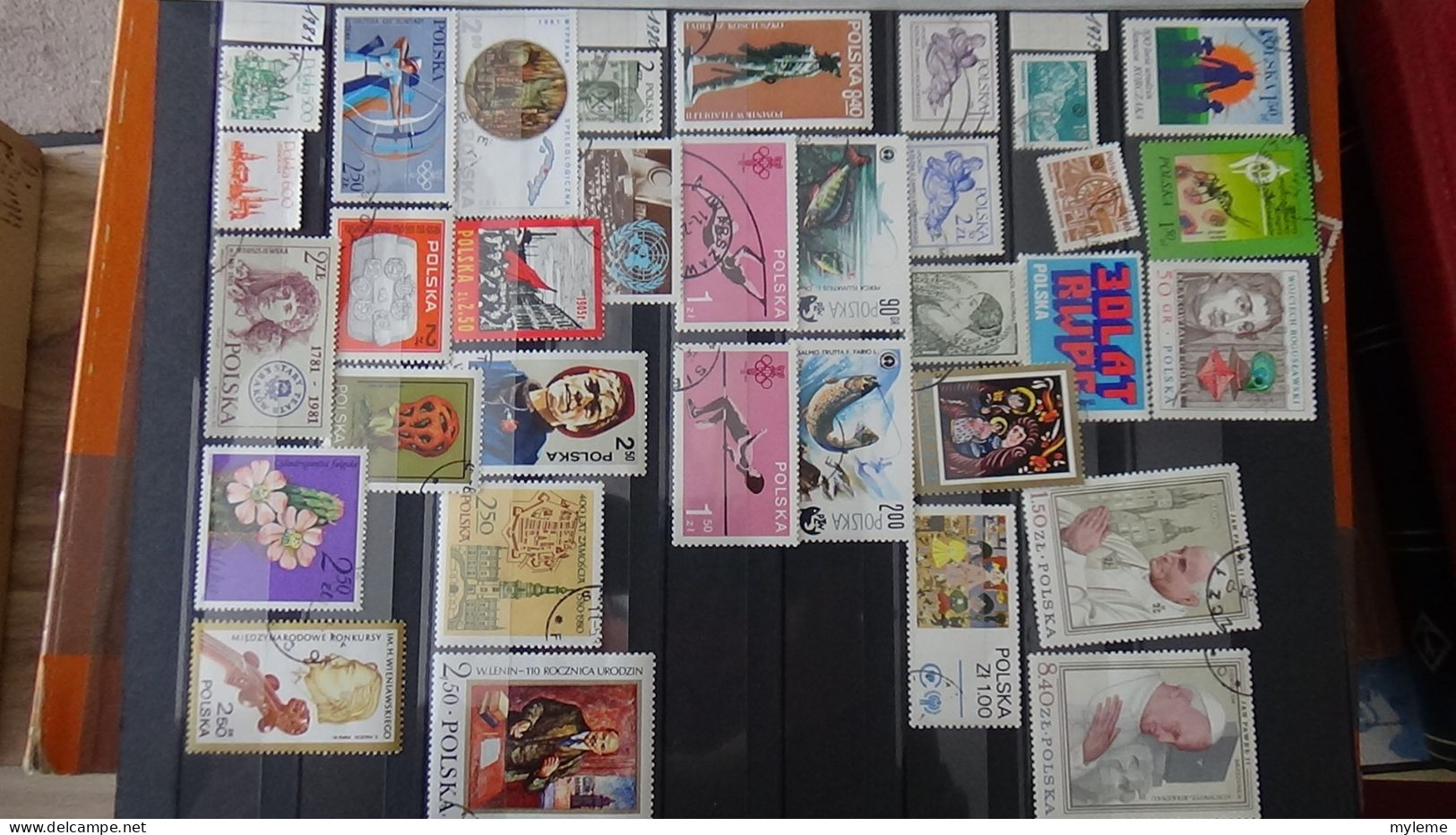 BF36 Ensemble de timbres de divers pays + France N° 182 ** Surcharge garantie authentique  Cote 980 euros