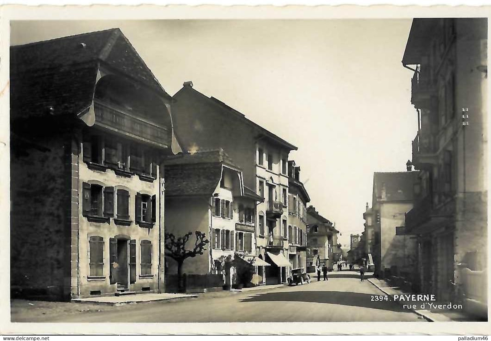 VD - PAYERNE Rue D'Yverdon - CHARCUTERIE, VIEILLE VOITURE - Perrochet-Matile Lausanne No 2394 - 27.07.1944) - Payerne