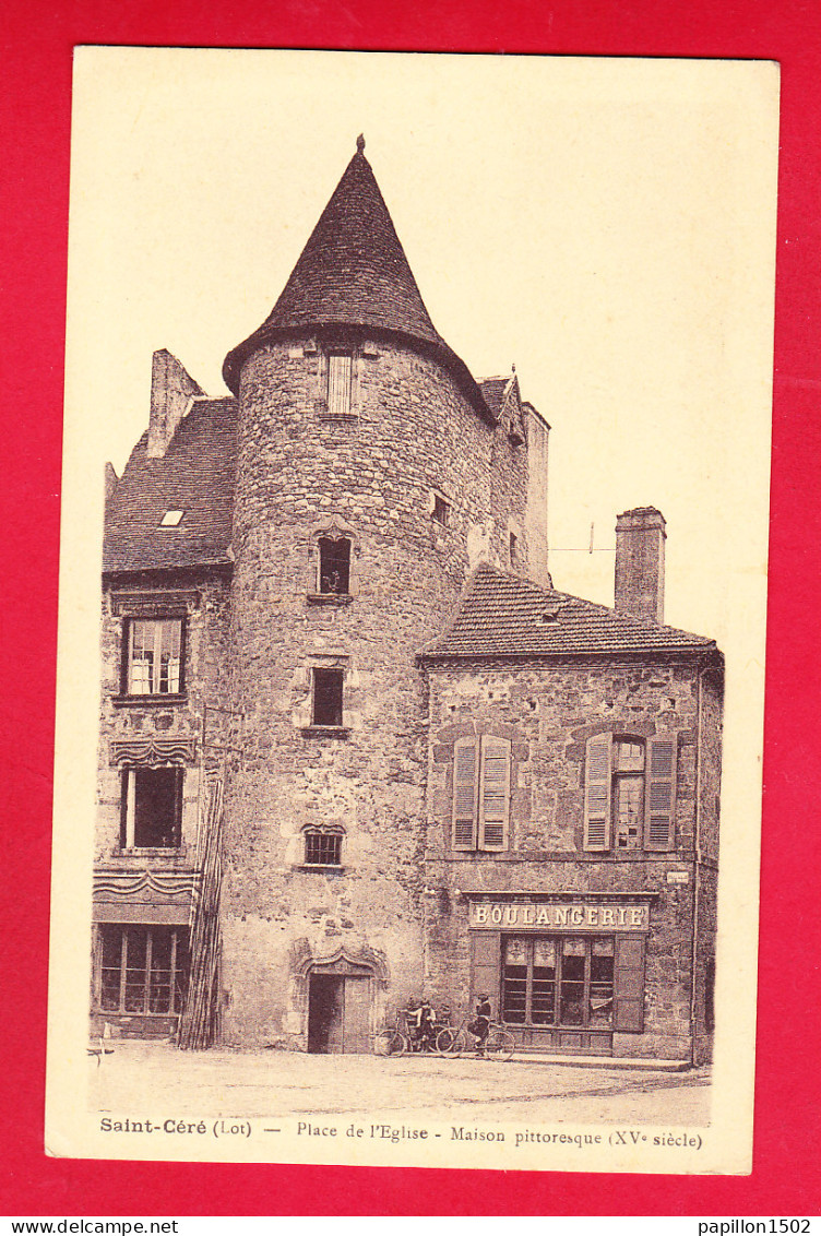 F-46-Saint Cere-02D01  Place De L'église, Maison Pittoresque, Boulangerie, Cpa BE - Saint-Céré