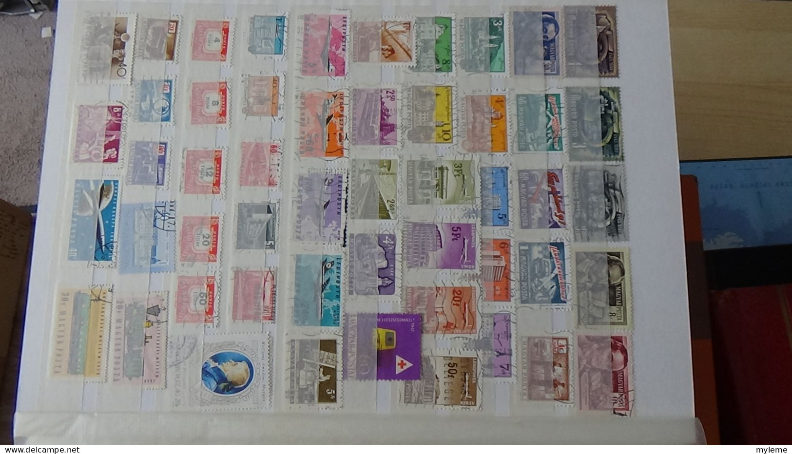 BF39 Ensemble de timbres de divers pays + France N° 246 à 251 **  Cote 305 euros