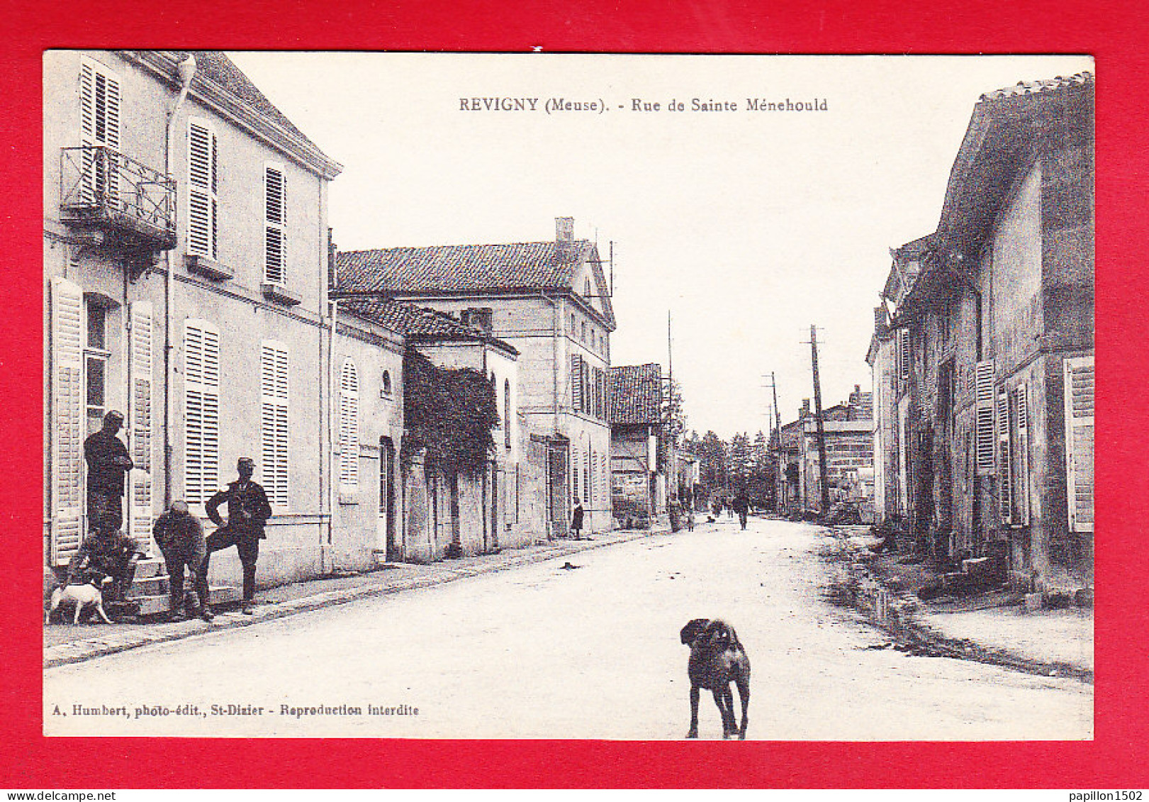 F-55-Revigny-06P214  Rue De Sainte Ménehould, Petite Animation, Cpa BE - Revigny Sur Ornain