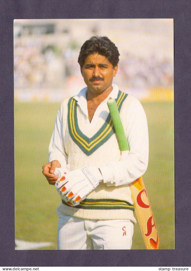 Javed Miandad (Pakistani Cricketer) Vintage Pakistani  PostCard (Royal) (THICK PAPER) - Cricket
