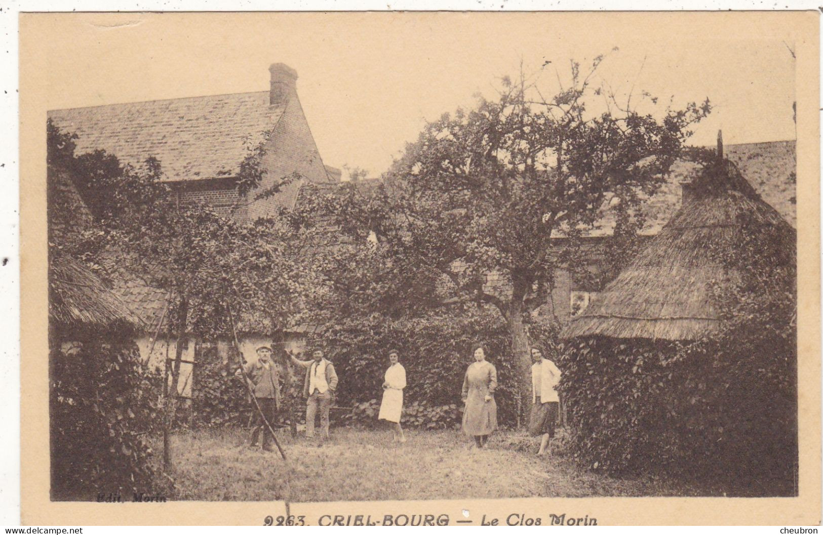 76. CRIEL BOURG. CPA.SEPIA " LE CLOS MORIN ". ANIMATION - Criel Sur Mer