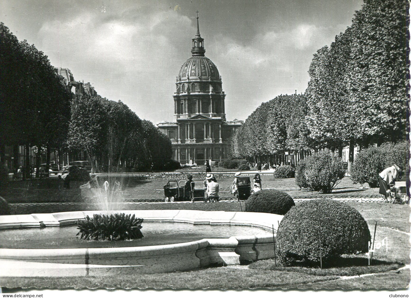 CPSM - PARIS -  EGLISE SAINT-LOUIS DES INVALIDES - Eglises