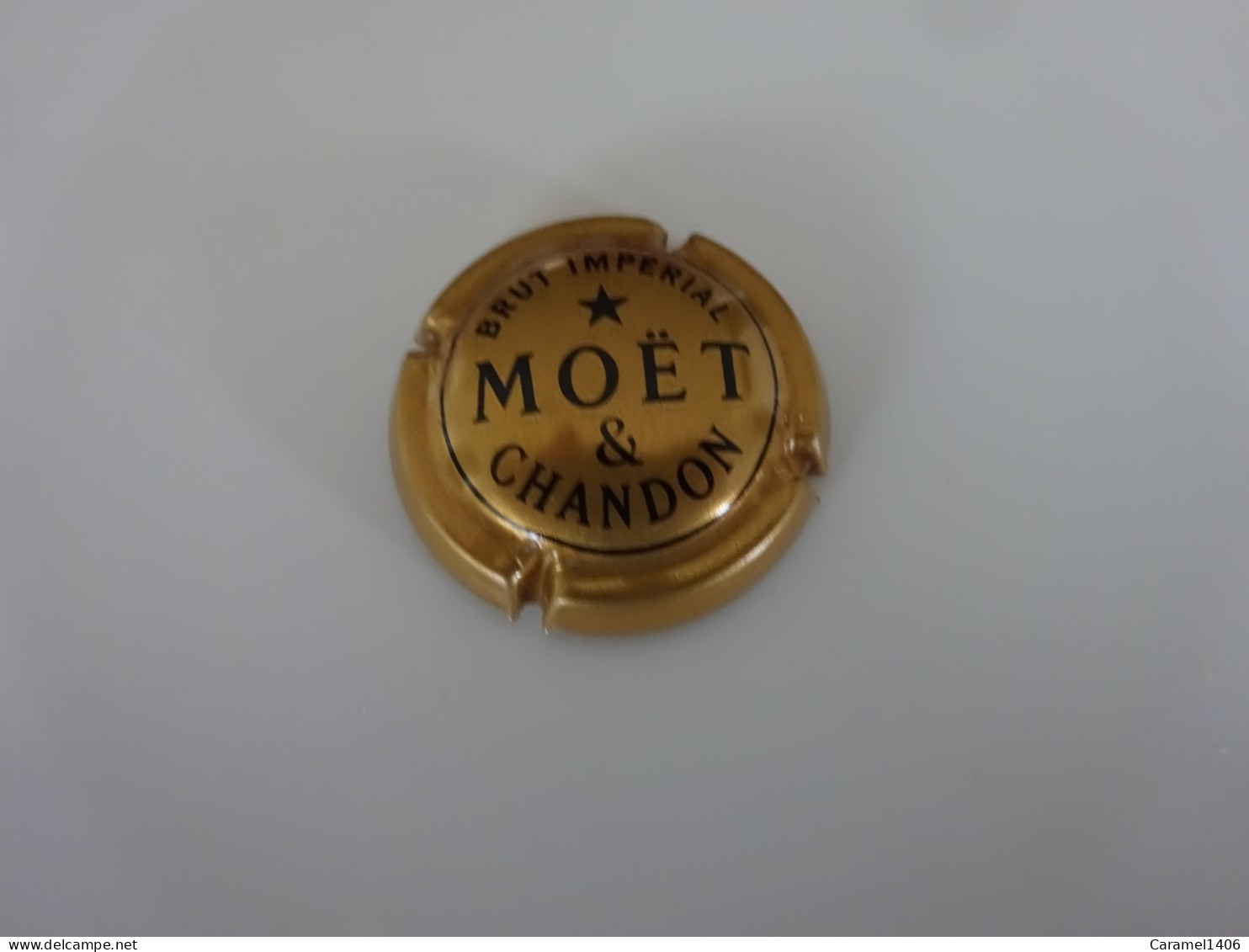 Capsule Champagne   MOET ET CHANDON  Récente - Möt Et Chandon