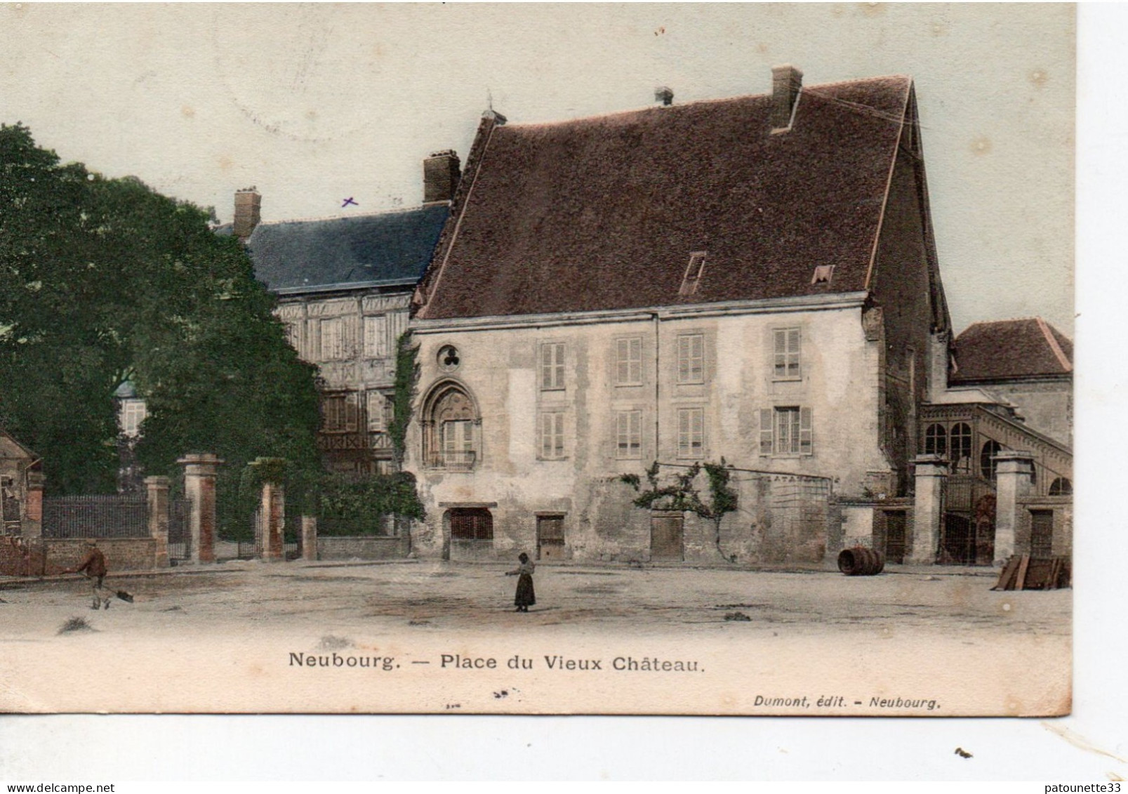 27 LE NEUBOURG PLACE DU VIEUX CHATEAU ANIMEE - Le Neubourg