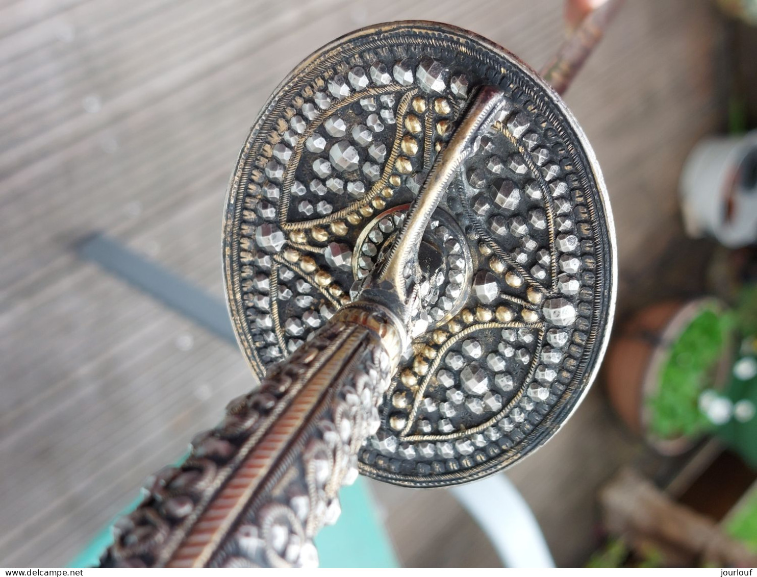 SUPERBE EPEE DE COUR  XVIIIe ( manche et garde en argent et vermeil ) poinçons