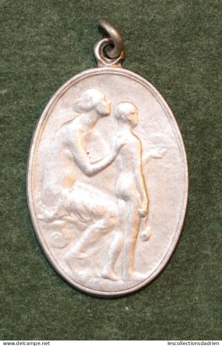 Médaille Oeuvre Nationale Des Orphelins De Guerre 14-18 - Belgian Medal Wwi - Médaillette - Journée -  Carlens - Belgique