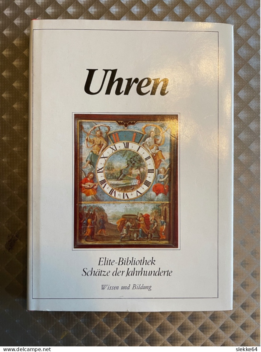 Verzameling Boeken, Brochures En Postkaarten Over Antieke En Historische Klokken - Klokken