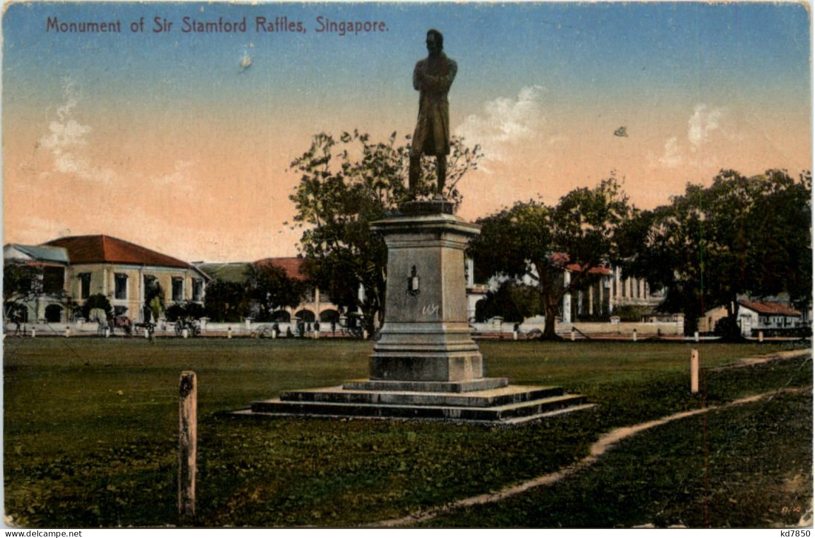 Singapore - Monument Of Sir Stamford Raffles - Singapore