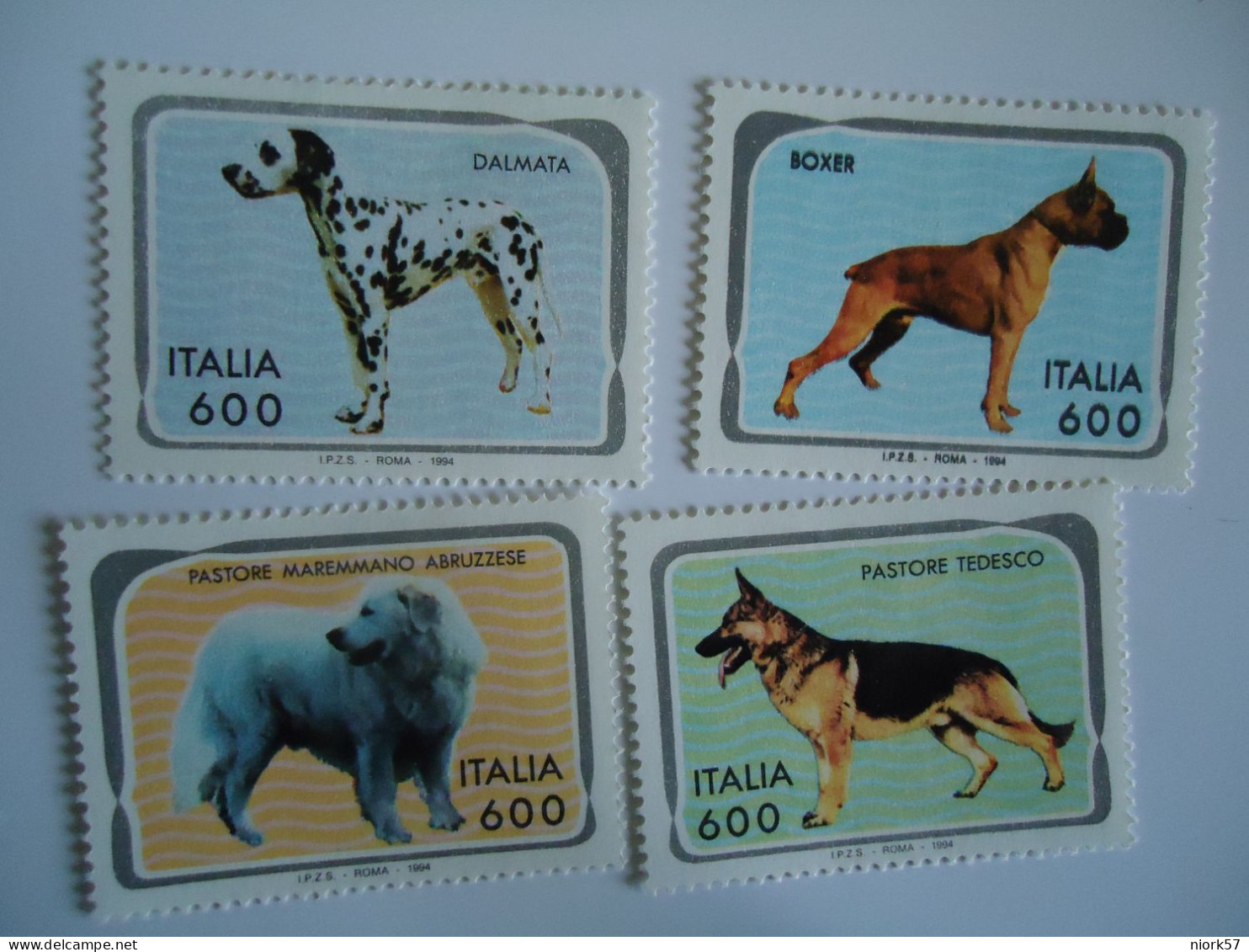 ITALY   MNH  4 STAMPS    ANIMALS 1994 DOGS DOG - Chiens