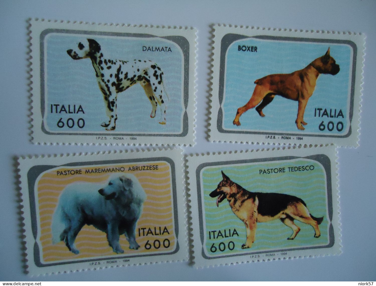 ITALY   MNH  4 STAMPS    ANIMALS 1994 DOGS DOG - Honden