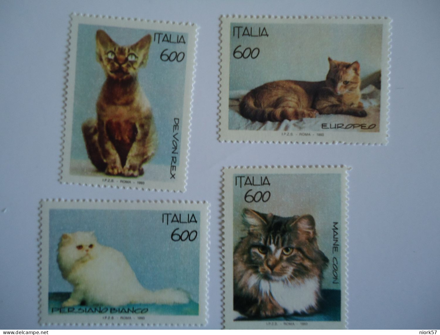 ITALY   MNH   4 STAMPS    ANIMALS  CAT CATS - Domestic Cats
