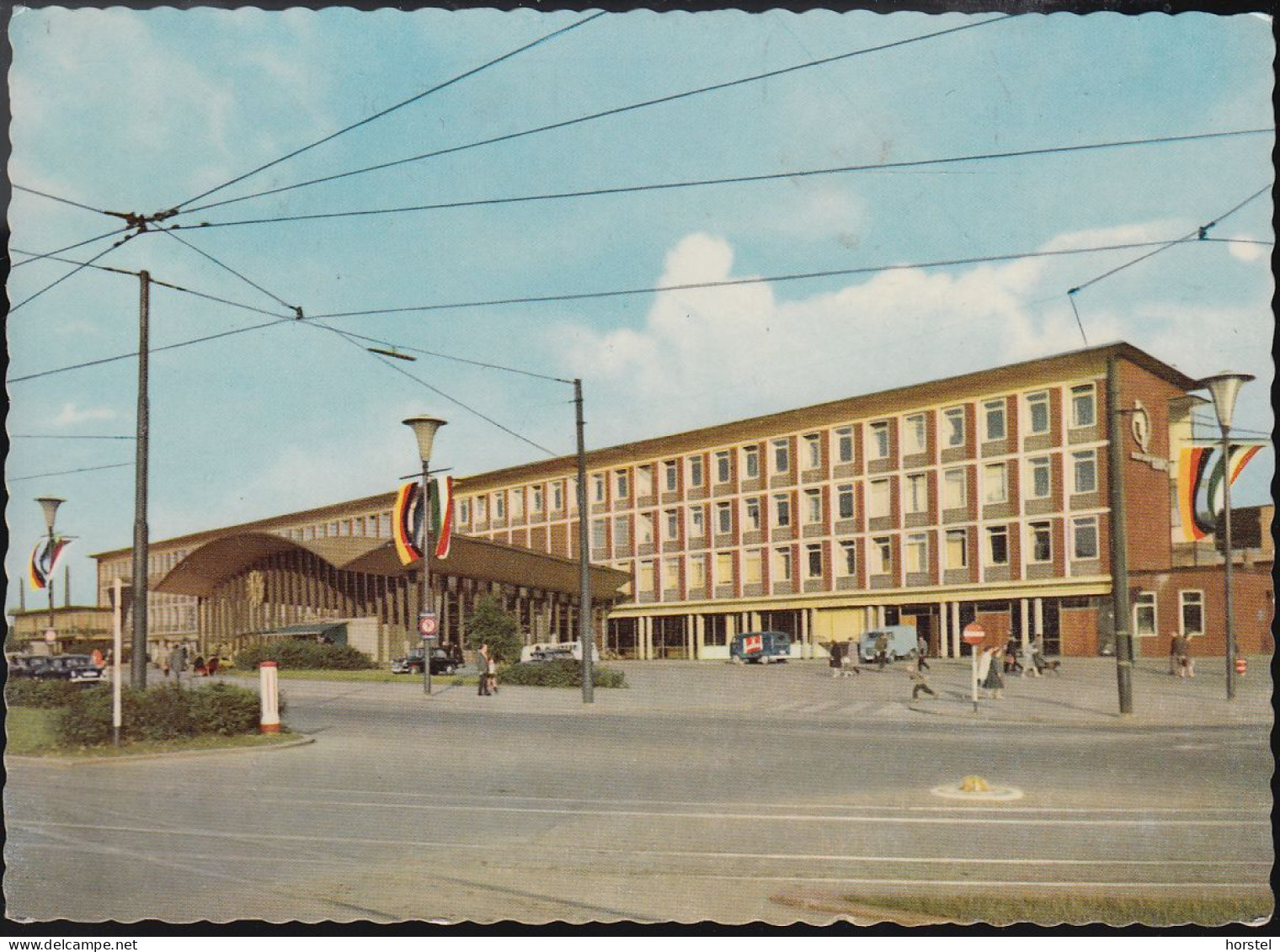 D-44787 Bochum - Hauptbahnhof - Railwaystation - Cars - Mercedes (60er Jahre) - Nice Stamp - Bochum