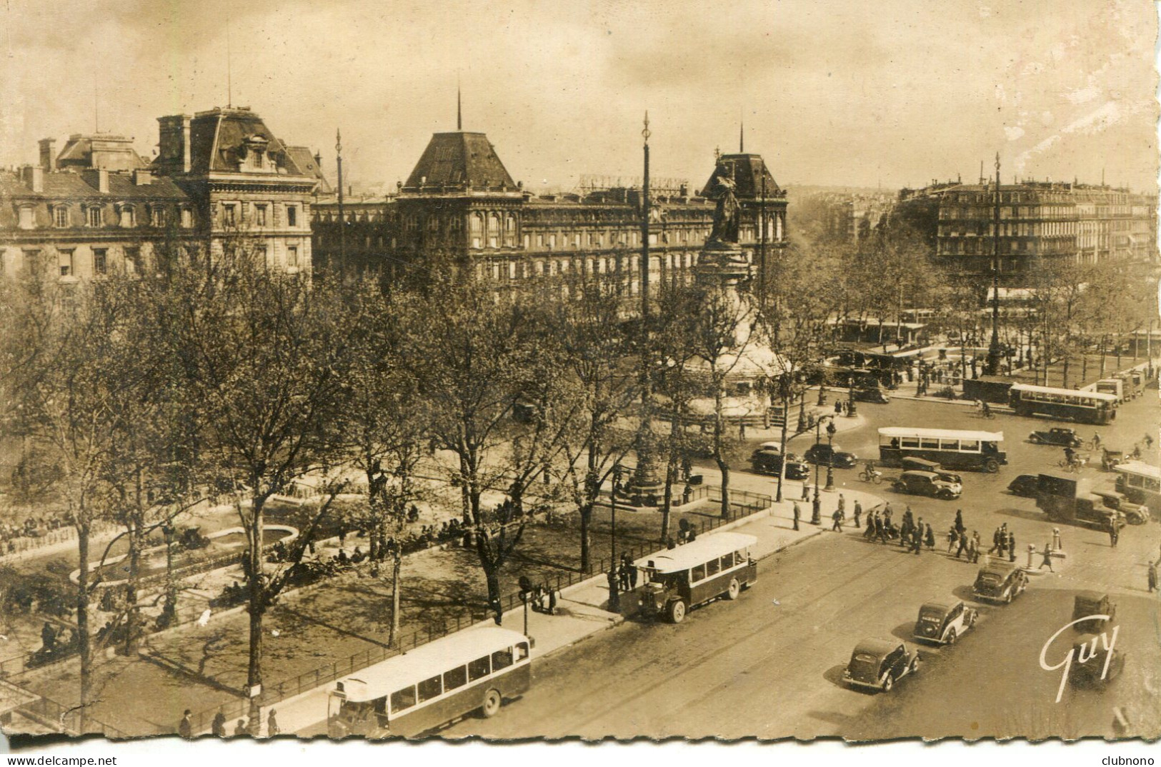 CPSM - PARIS - PLACE DE LA REPUBLIQUE - Places, Squares