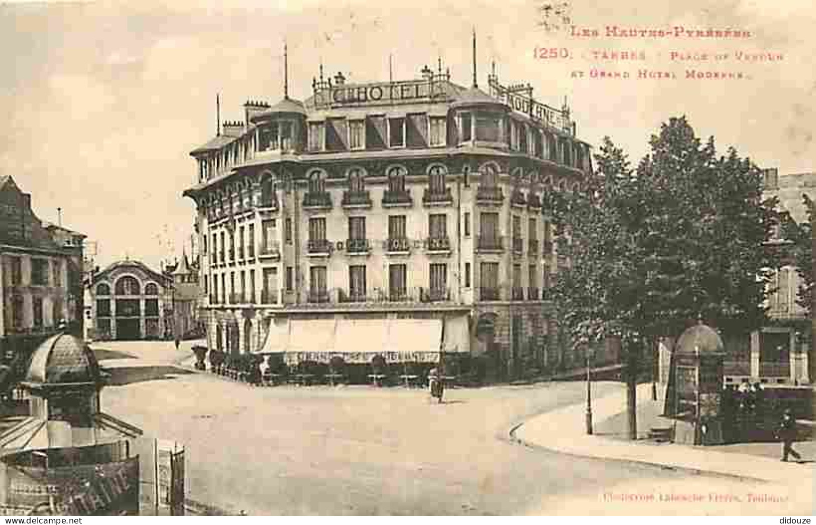 65 - Tarbes - Place De Verdun - Grand Hotel Moderne - CPA - Voir Scans Recto-Verso - Tarbes