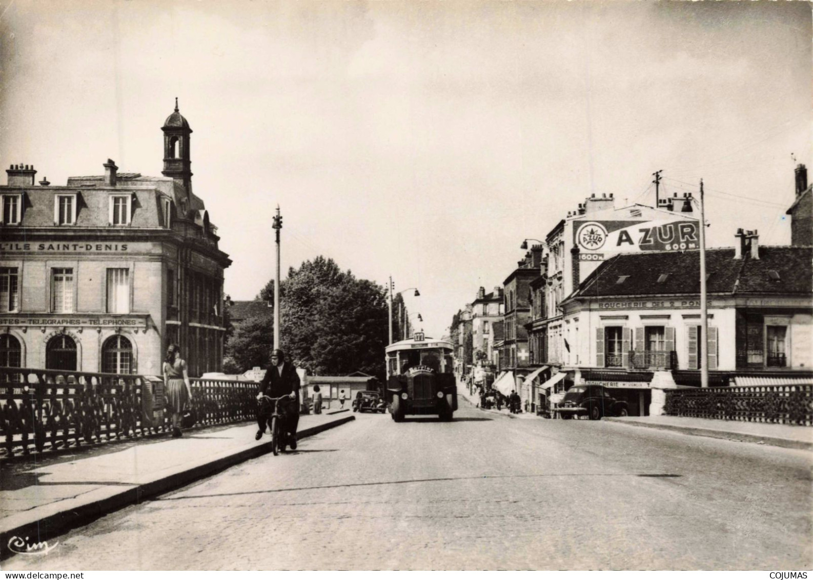 93 - ILE ST DENIS _S28150_ Entrée De L'Ile La Poste Et L'Hôtel De Ville - Autobus - COMBIER - CPSM 15x10 Cm - L'Ile Saint Denis