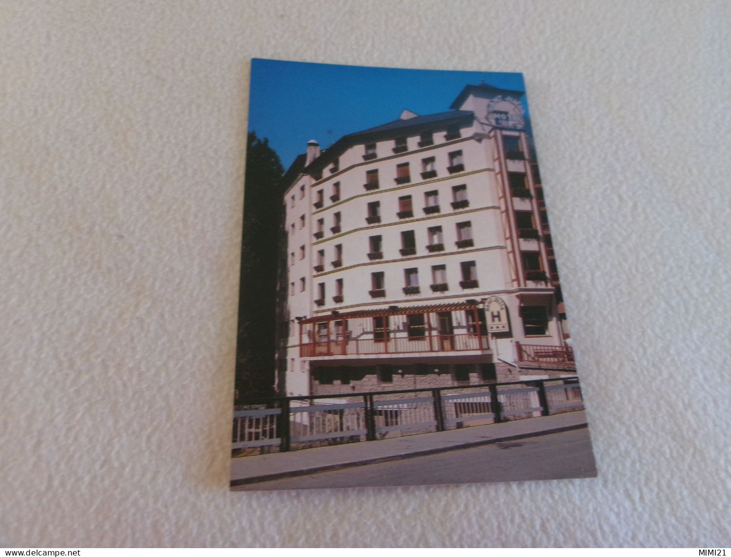 BELLE CARTE ..VALLS D'ANDORRA ..HOTEL SANT JULIA (prix Vendeur 1.70) - Andorre