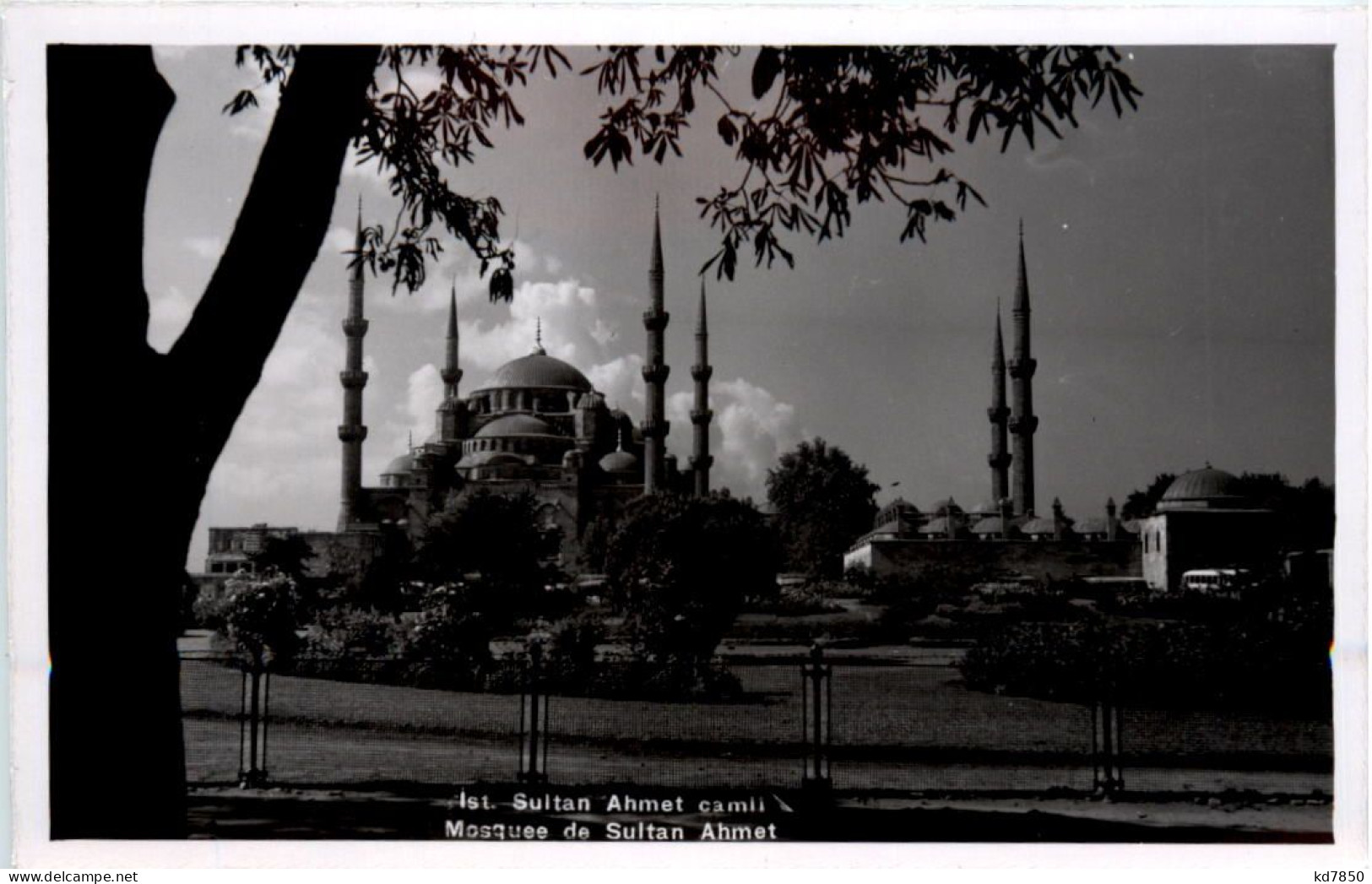 Istanbul - Sultan Ahmet Camii - Turkey