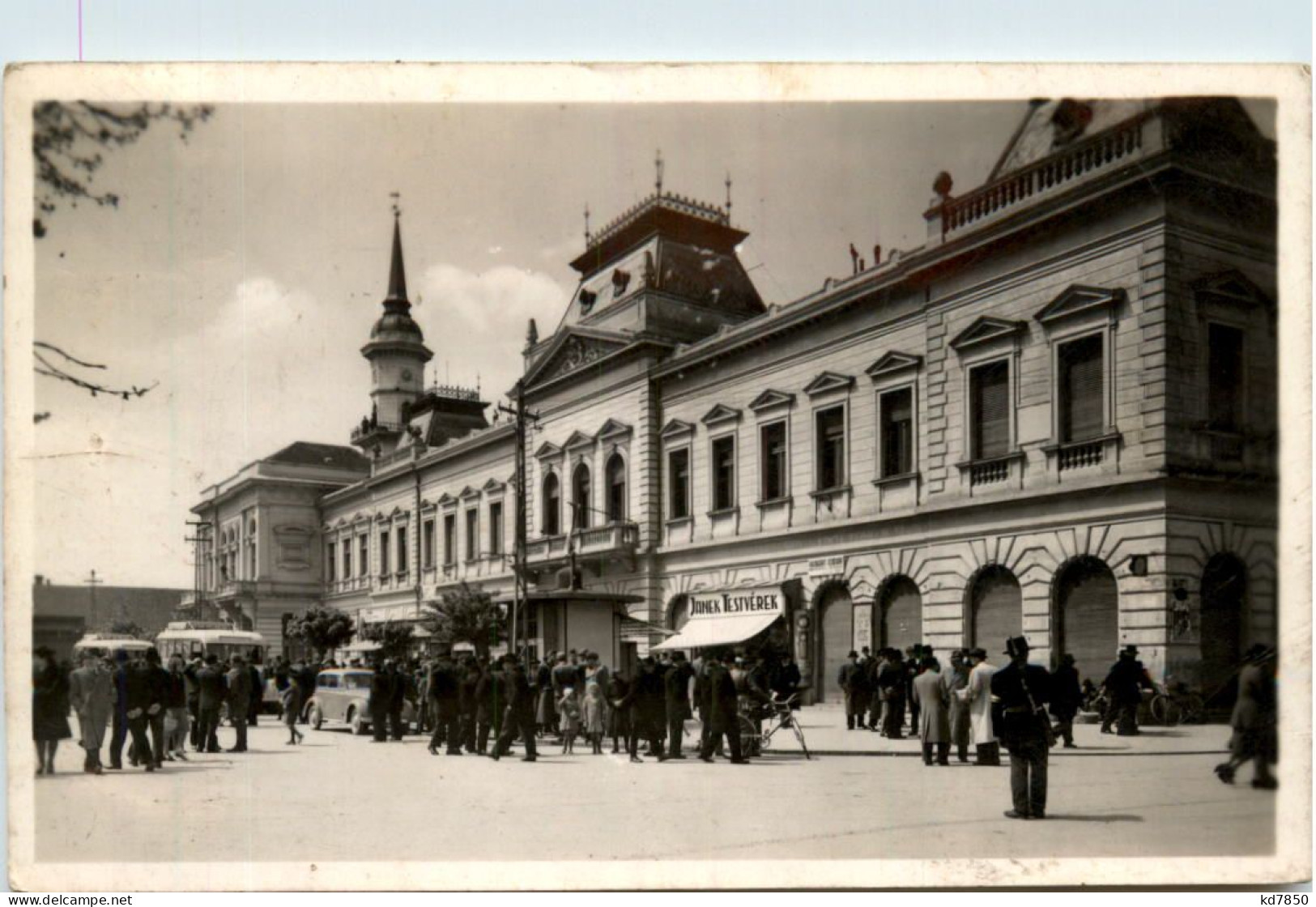 Bescse - Varoshaza - Serbia