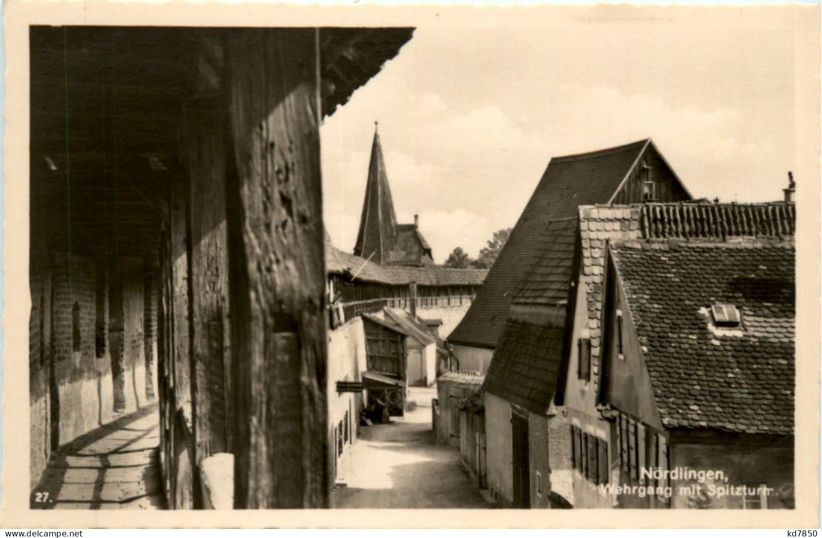 Nördlingen - Wehrgang Mit Spitzuhr - Nördlingen