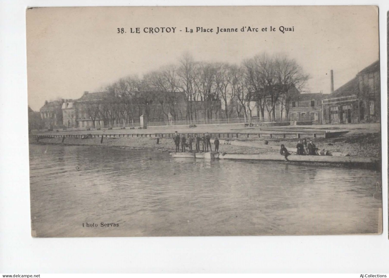 AJC - Le Crotoy - La Place Jeanne D'arc Et Le Quai - Le Crotoy