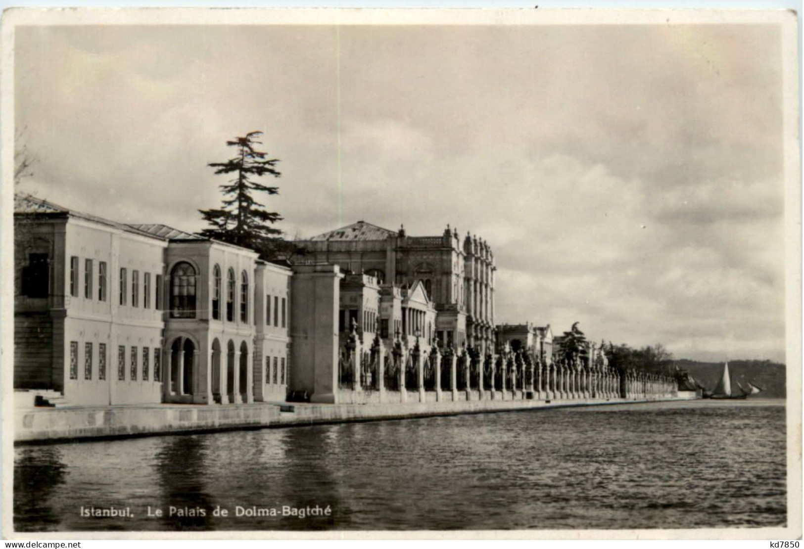 Istanbul - Le Palais De Dolma Bagtche - Turquia