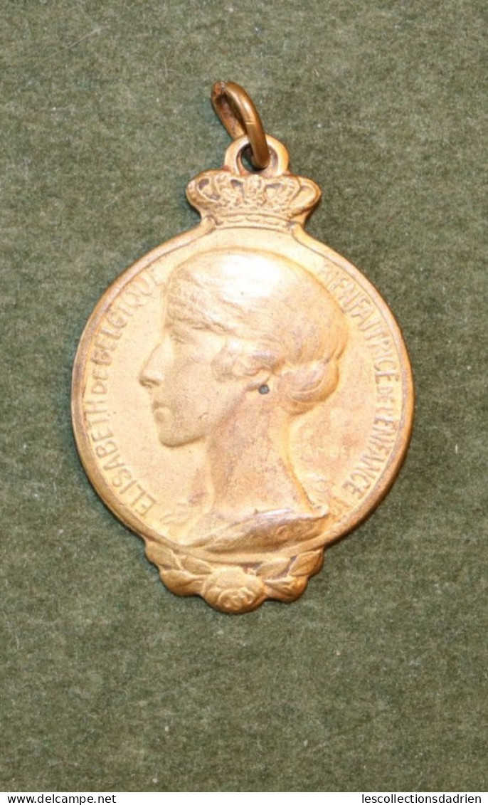 Médaille Elisabeth De Belgique Enfance Martyre 14-18  Belgian Medal Wwi - Médaillette - Journée - Samuel - Belgique