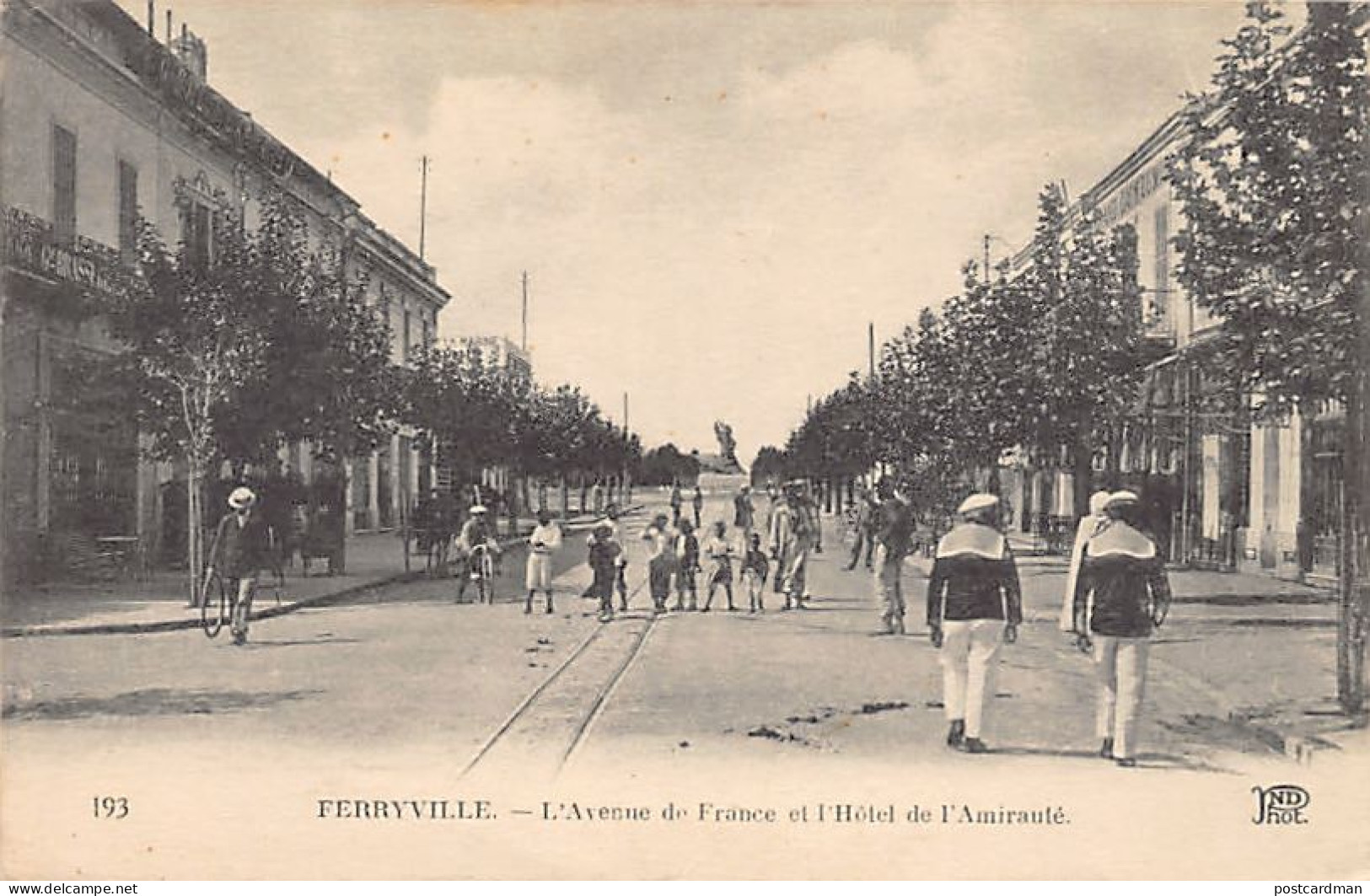 Tunisie - FERRYVILLE - L'avenue De France Et L'Hôtel De L'Amirauté - Ed. ND Phot - Túnez