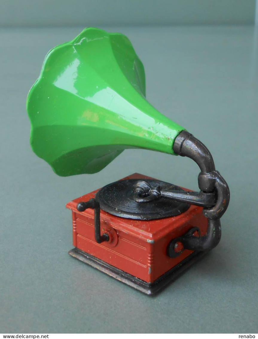 Green & Brown Phonograph. Made In Hong Kong. Temperamatite, Pencil-sharpener, Taille Crayon, Anspitzer. Never Used. - Andere & Zonder Classificatie