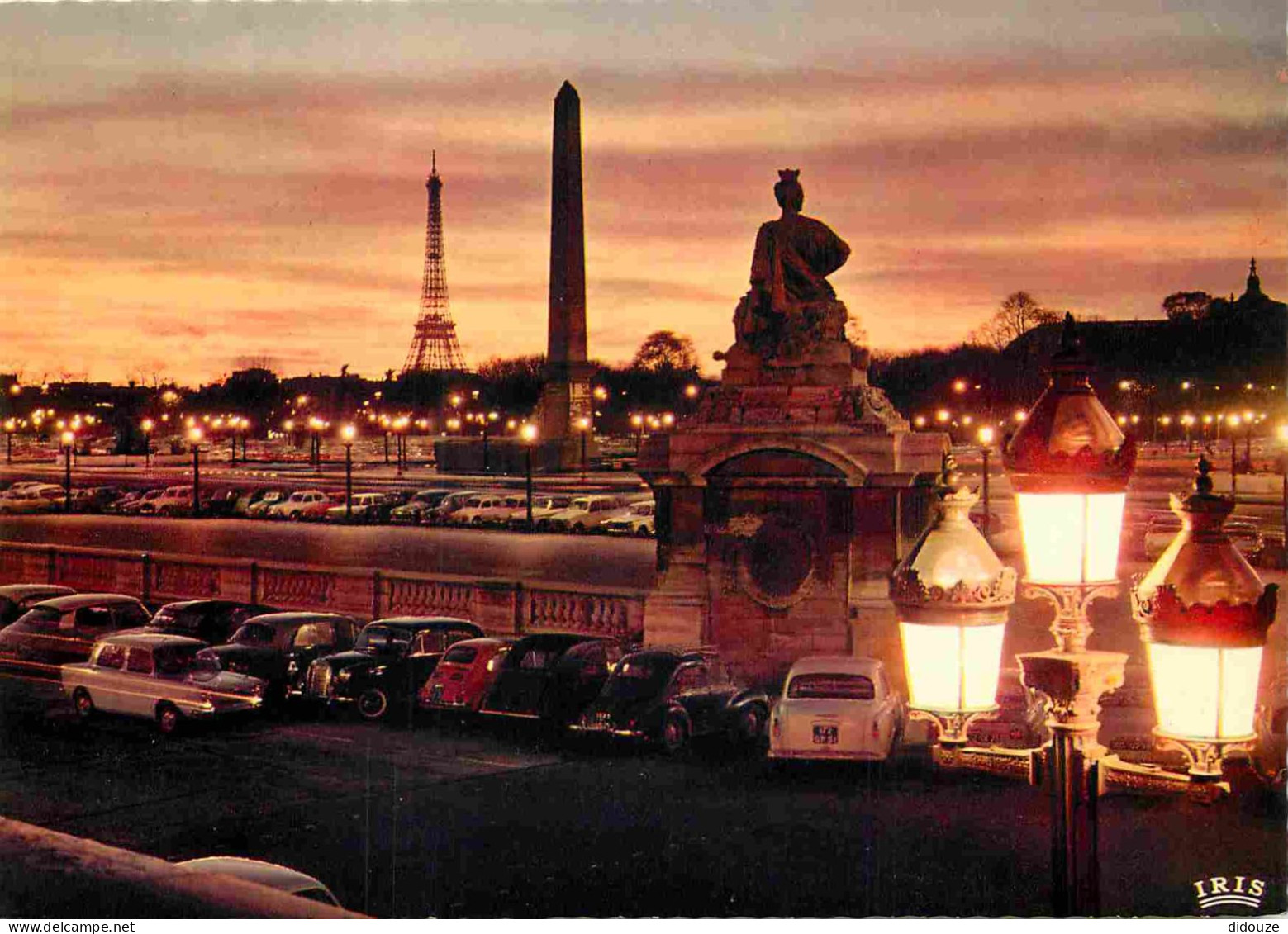 75 - Paris - Place De La Concorde - Automobiles - Lampadaires - Carte Dentelée - CPSM Grand Format - Voir Scans Recto-Ve - Places, Squares