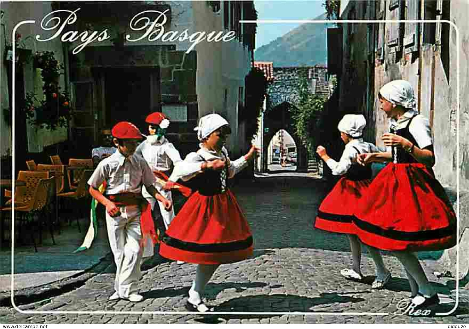 Folklore - Danses - Pays Basque - Fandango - Voir Scans Recto Verso - Dances