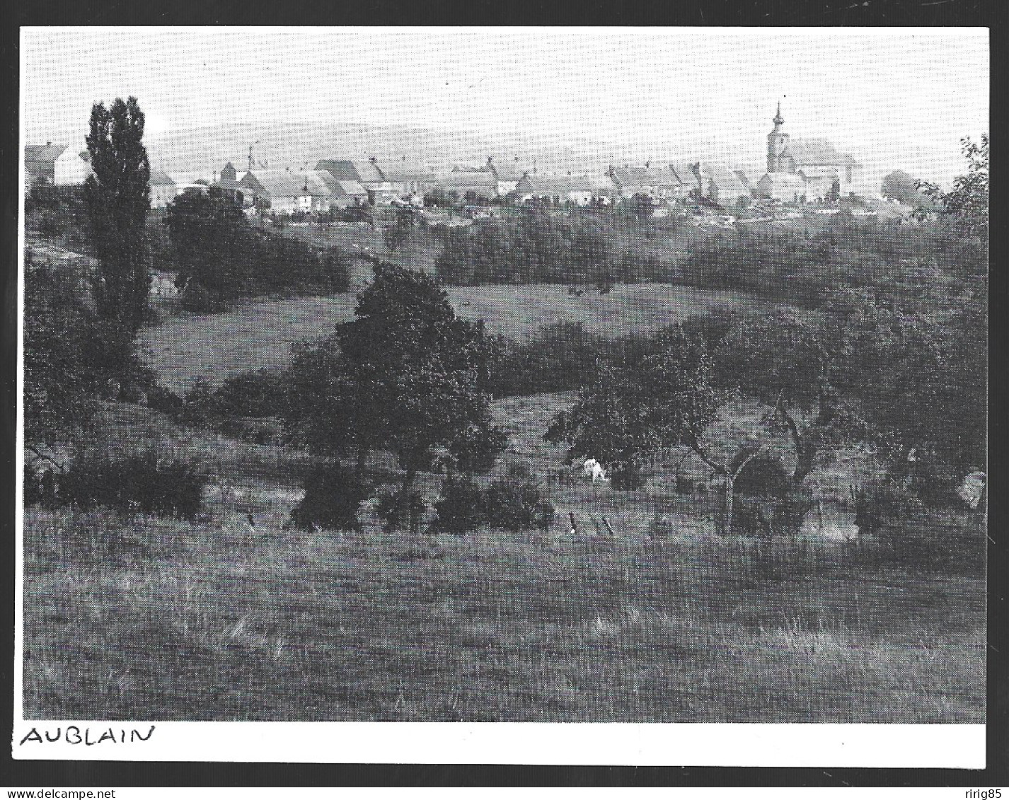 1980  --  BELGIQUE . AUBLAIN . VUE DU VILLAGE . 4A900 - Zonder Classificatie