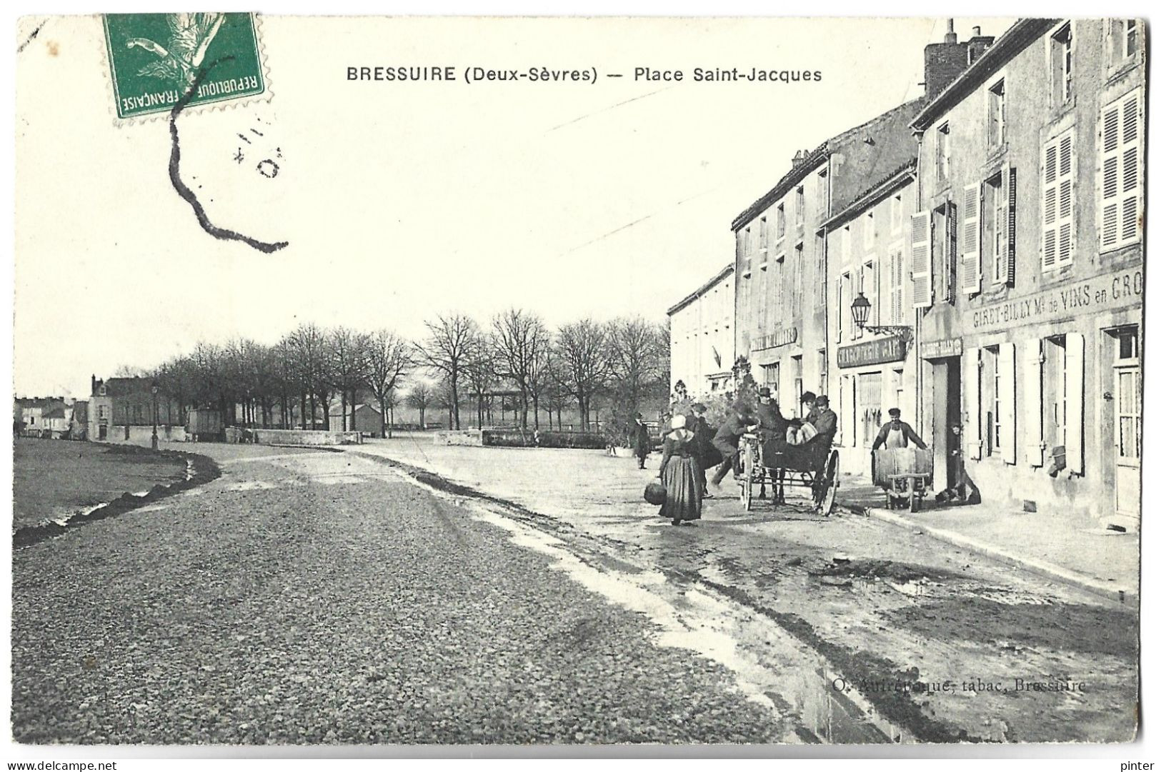 BRESSUIRE - Place Saint Jacques - Bressuire