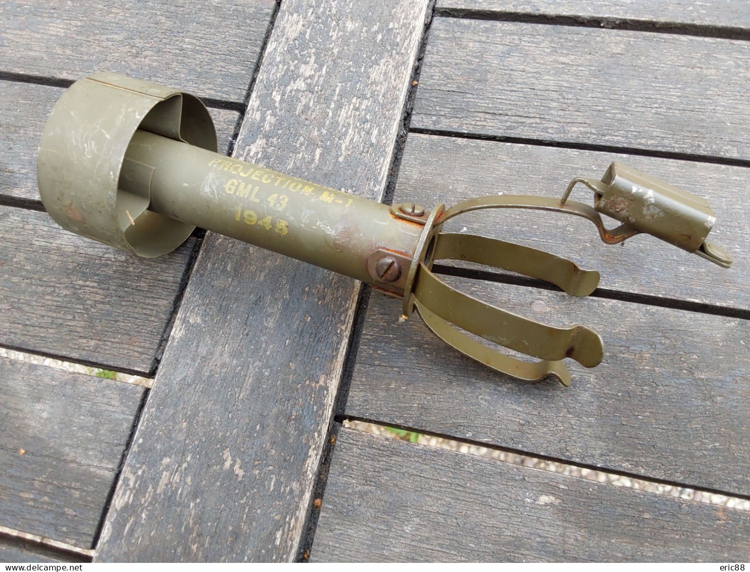 Adaptateur Pour Lancer La Grenade US Mk2 Ww2 Et Sa Cartouche  Propulsive Ww2 - Armi Da Collezione