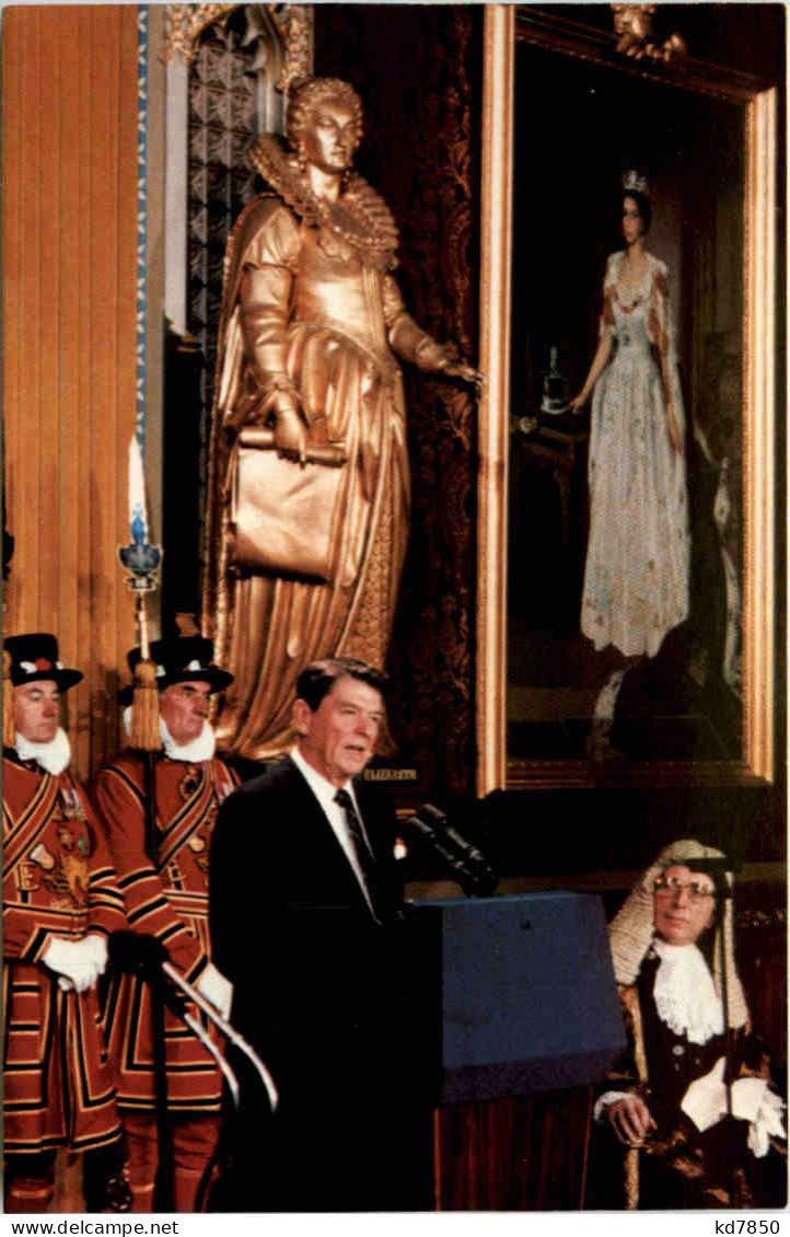 President Ronald Reagan In Westminster Abbey - Presidentes