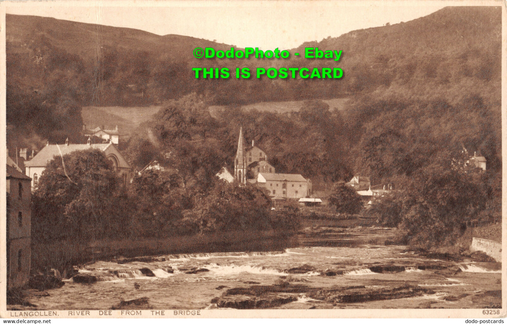 R381638 Llangollen. River Dee From The Bridge. Photochrom. 1927 - Welt