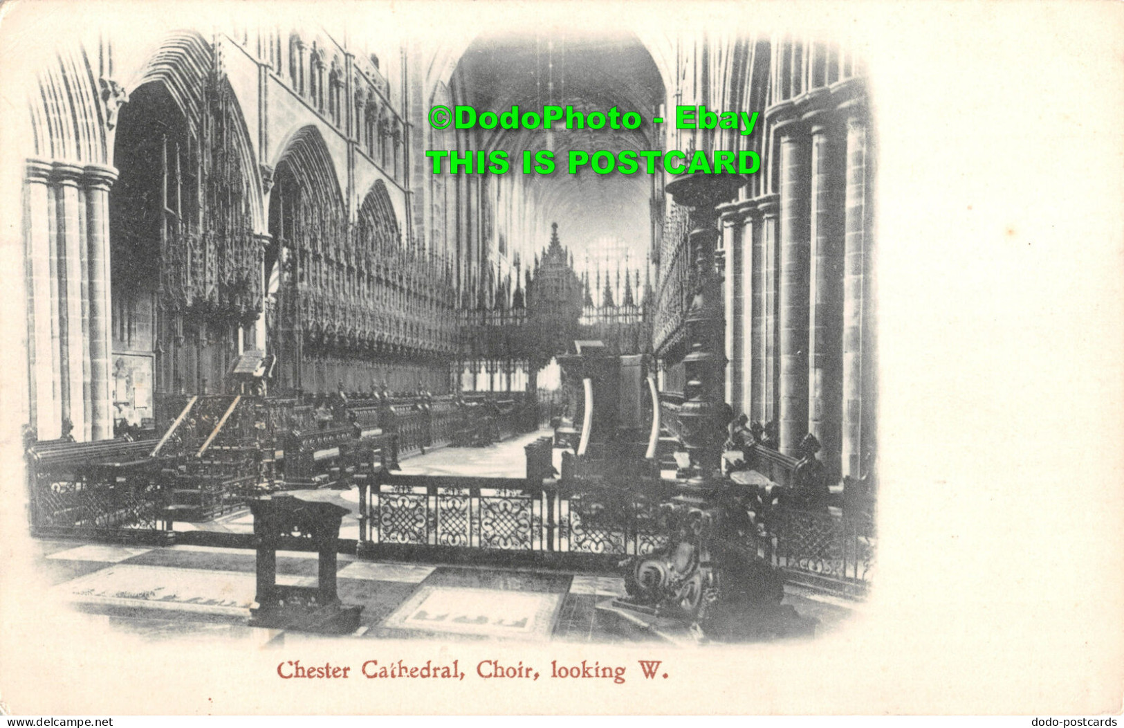 R381646 Chester Cathedral. Choir Looking W. Postcard - Welt