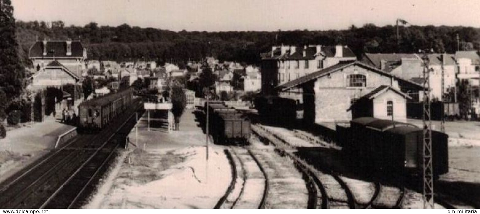 78 - BELLE CARTE - VIROFLAY - GARE DE CHAVILLE-VELIZY - TRAINS - SNCF - BELLE VUE VOIR SCAN - YVELINES - Stazioni Con Treni