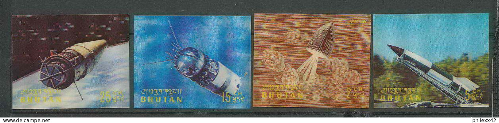 1717/ Espace (space) Neuf ** MNH Bhoutan (Bhutan) - 4 Valeurs 3D JULES VERNE Apollo  - Asie