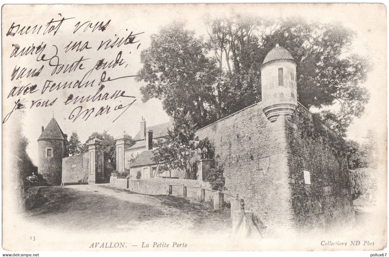 CPA DE AVALLON  (YONNE)  LA PETITE PORTE - Avallon