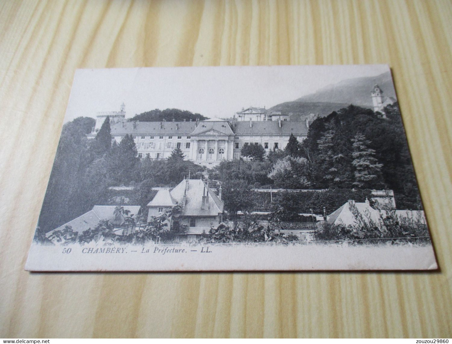 CPA Chambéry (73).La Préfecture - Carte Oblitérée Le 08/06/1917. - Chambery