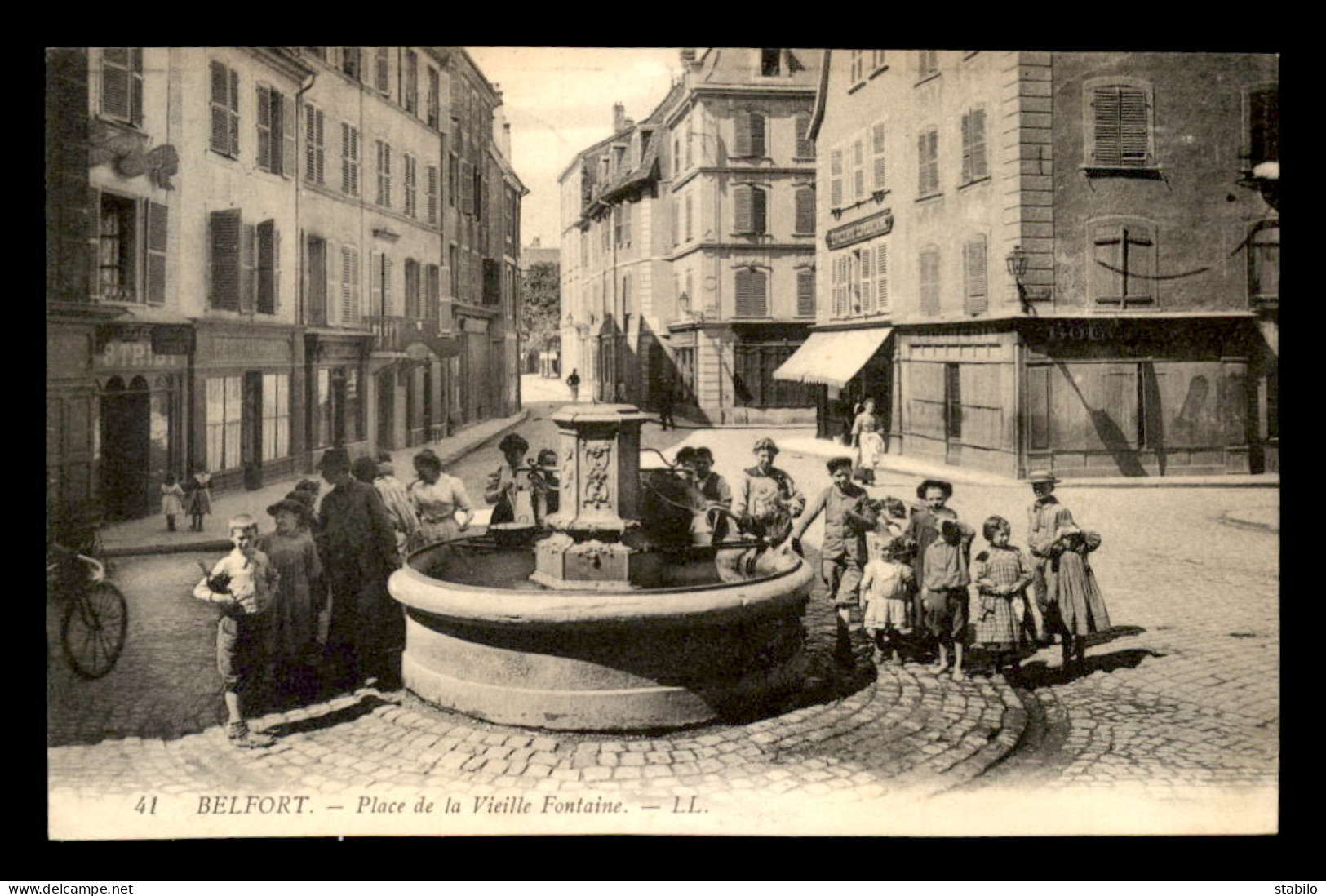 90 - BELFORT - PLACE DE LA VIEILLE FONTAINE - VOIR ETAT - Belfort - Città