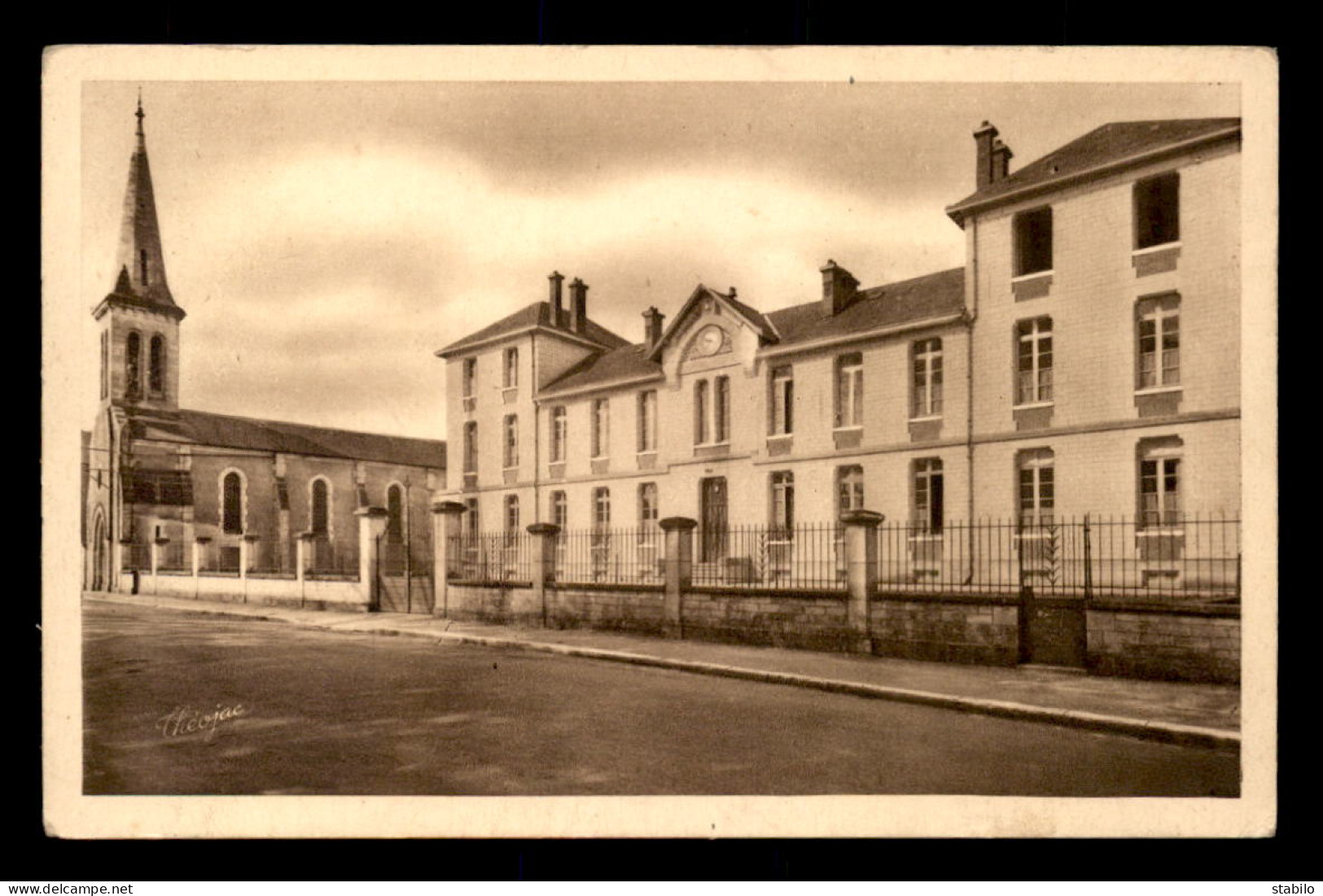 24 - THIVIERS - L'HOPITAL ET LA CHAPELLE - Thiviers