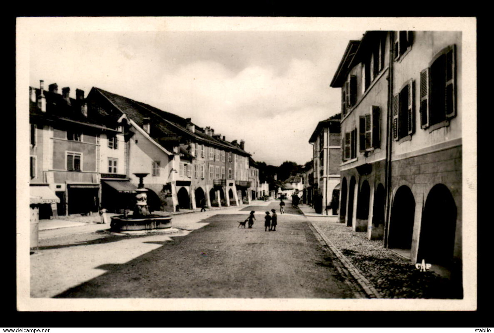 74 - RUMILLY - PLACE DE L'HOTEL DE VILLE - Rumilly