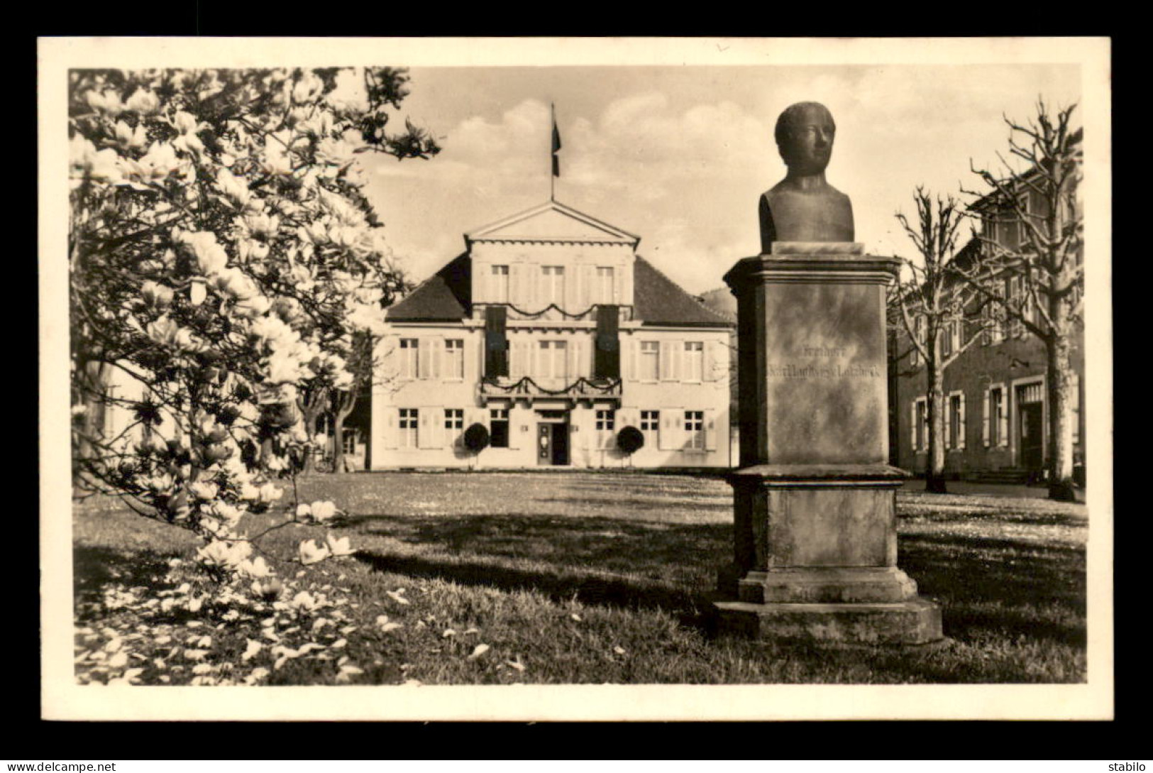 ALLEMAGNE - LAHR-BADEN - SCHWARZWALD - NEUES RATHAUS MIT DENKMAL - Lahr